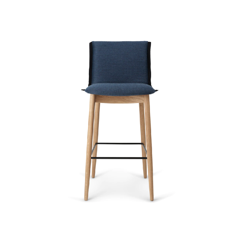 E007 | EMBRACE BAR STOOL